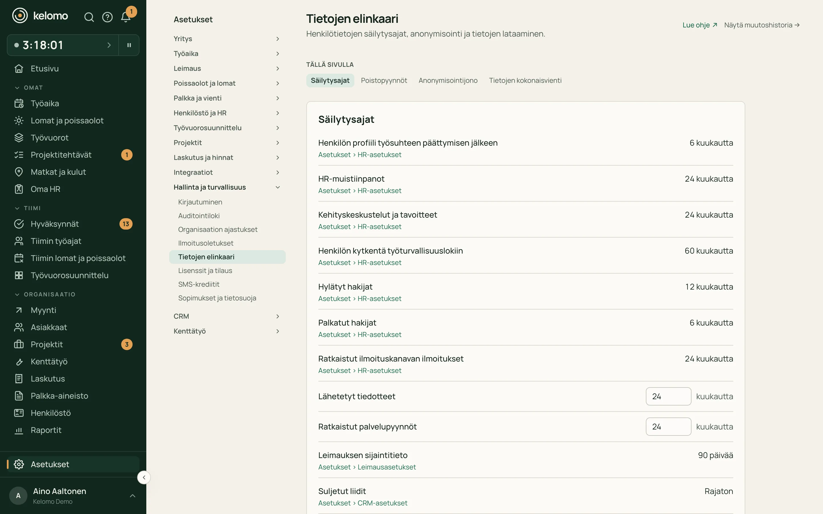Tietojen elinkaari -asetussivu: säilytysajat tietoluokittain, lakisääteiset merkitty muuttumattomiksi.